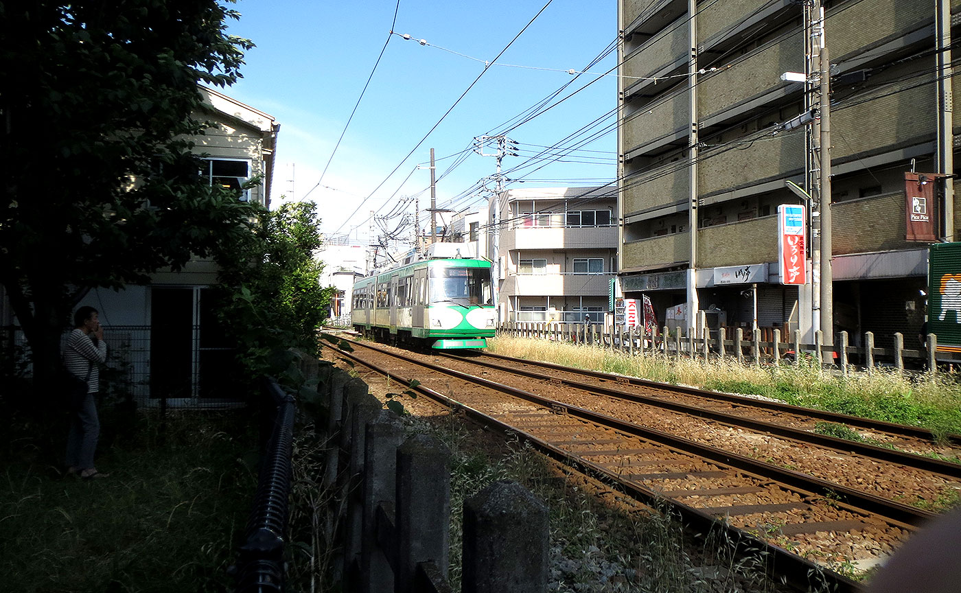 世田谷電車のみえる公園